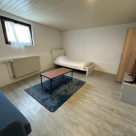 Guest Room - Monteurzimmer Im Kestert Exterior photo